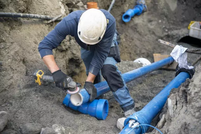 Comment faire l'évacuation des eaux usées de ma maison en pente ? , Carbonne, Garonne TP